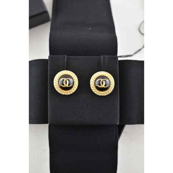 Chanel 21S Gold Black Chain Link CC Logo Large Dangle Statement Stud Earrings - Picture 8 of 12